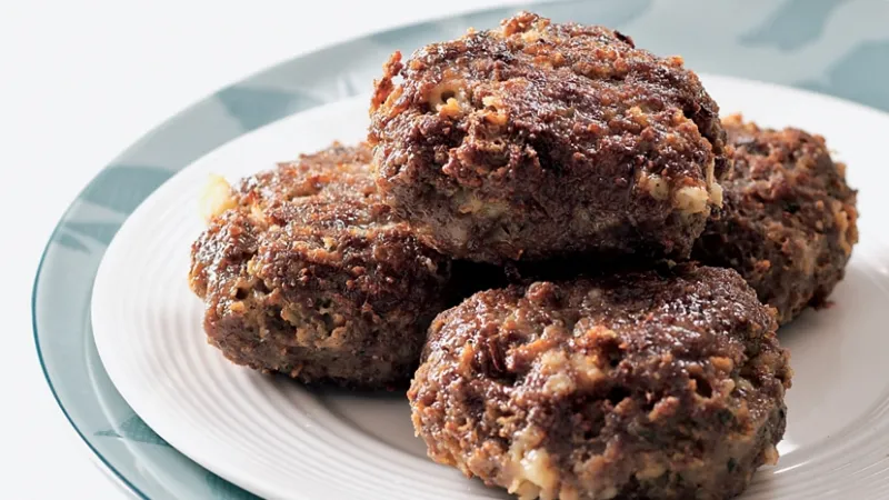 Hovězí karbanátky s nivou