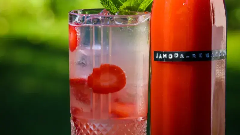 jahodovo rebarborový sirup