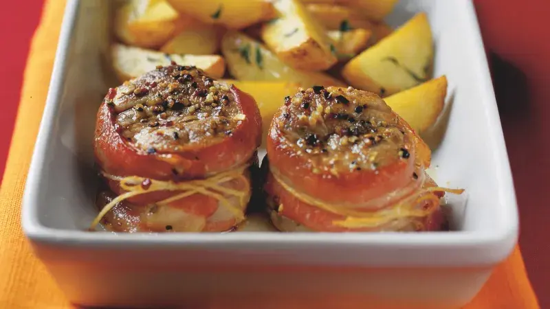 Medailonky z vepřové panenky s opečenými bramborami