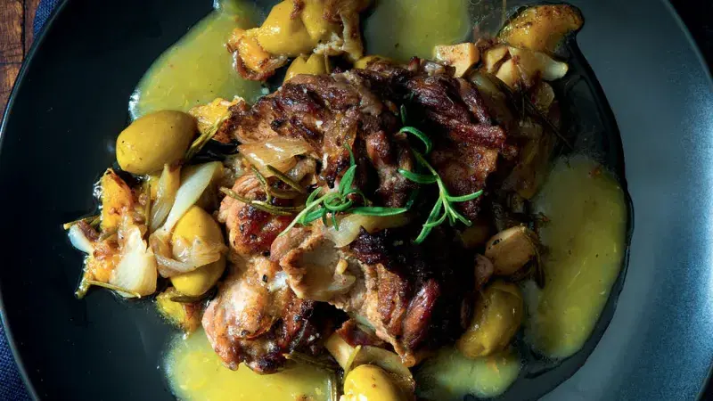 Kachna na medu s pomeranči a olivami