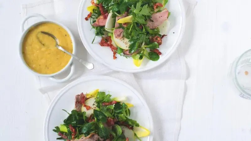 salát s kachním masem