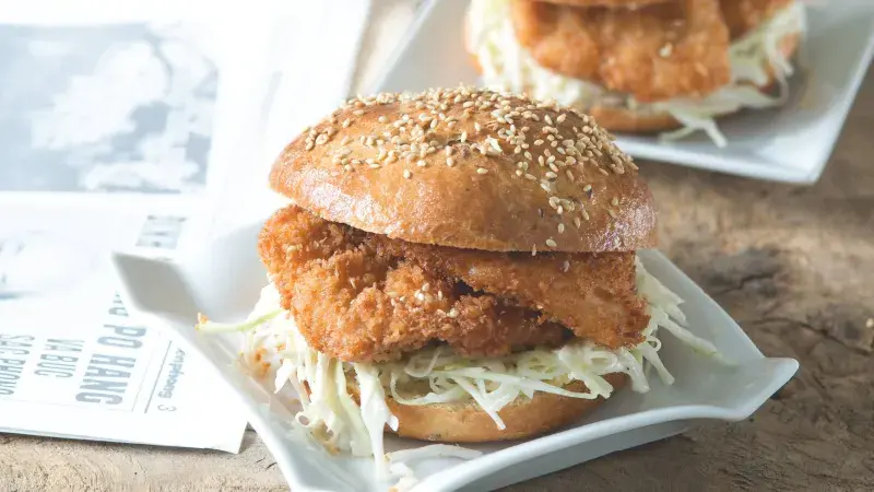 Kuřecí burgery katsu