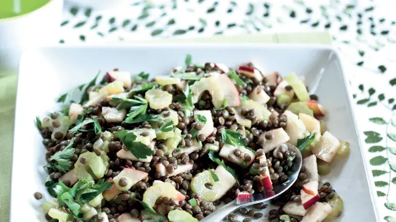 Křupavý čočkový salát