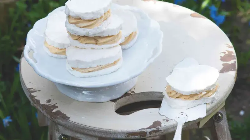 Laskonky s griliášovým krémem