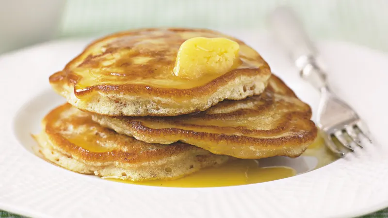 Meruňkové lívanečky s medovým máslem