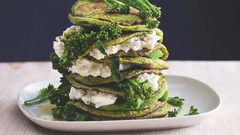 Lívanečky s čerstvým sýrem a brokolicí