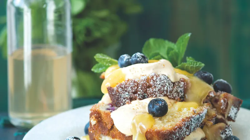 Mátový chlebíček s borůvkami