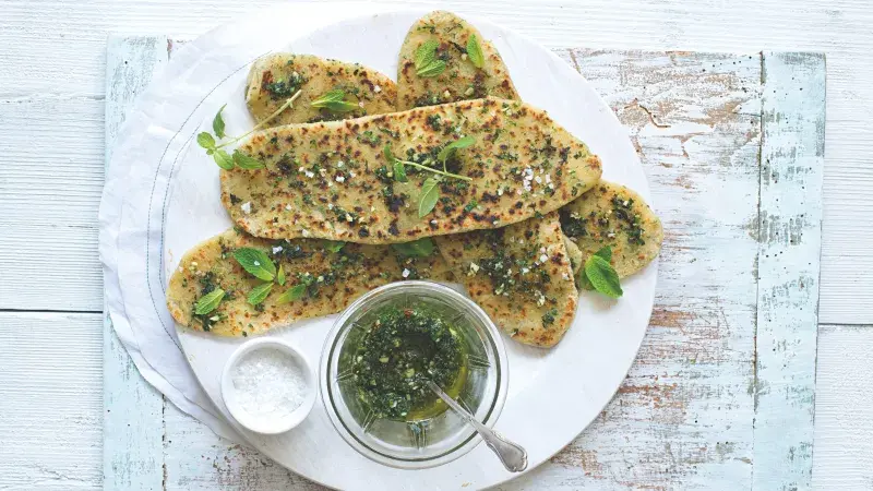 Křupavé placky & pesto z máty