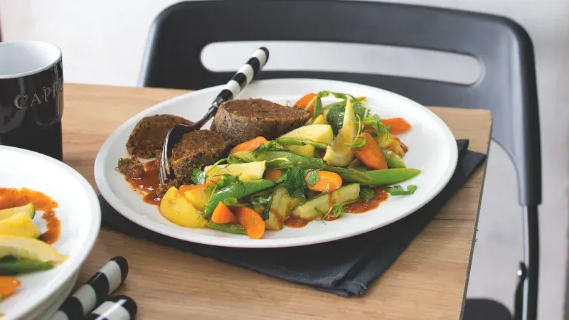 Medailonky z uzeného tempehu v olivové krustě