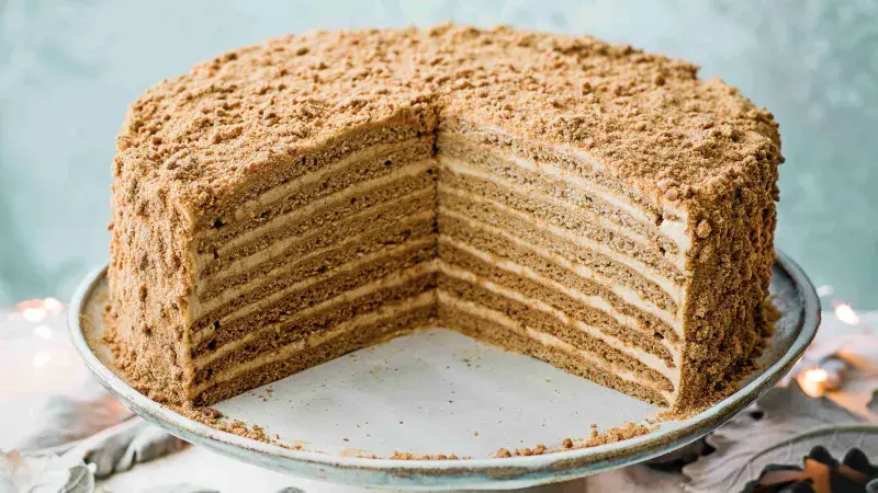 Medovník s odlehčeným krémem