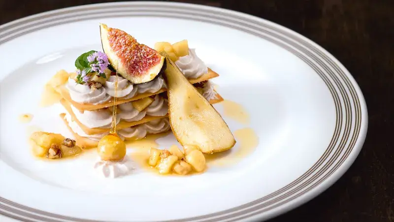 Millefeuille s hruškami a tvarohem