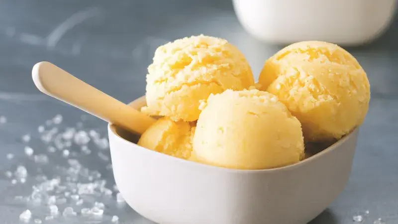 Mixovaná mangová zmrzlina