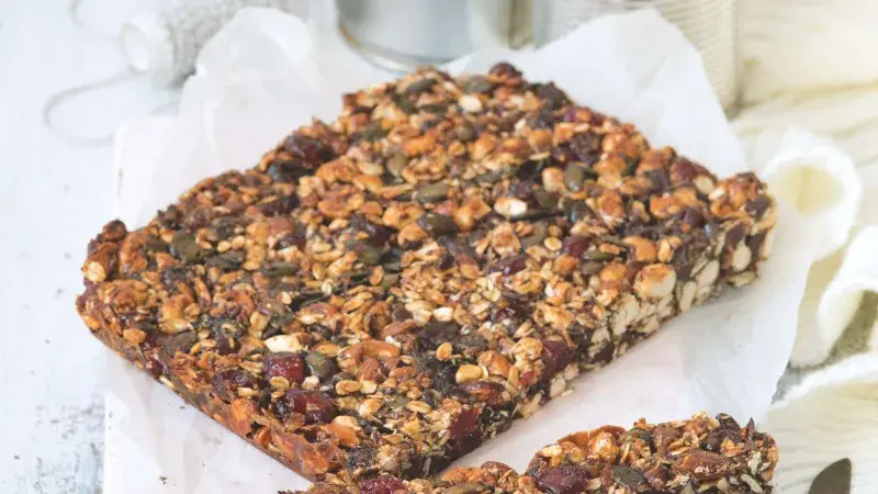 Oříškové müsli tyčinky