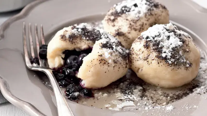 Nejjednodušší (a nejlepší) ovocné knedlíky