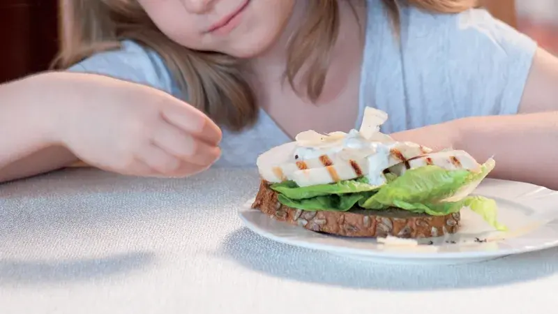 Obložený chléb Caesar