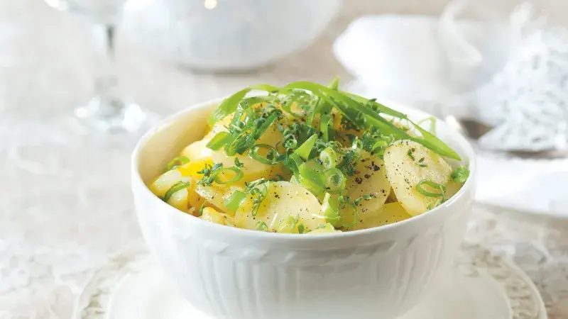 Odlehčený bramborový salát