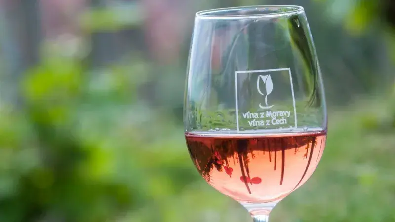 EXKLUZIVNĚ: Vyhrajte volný vstup na Svátek růžových vín