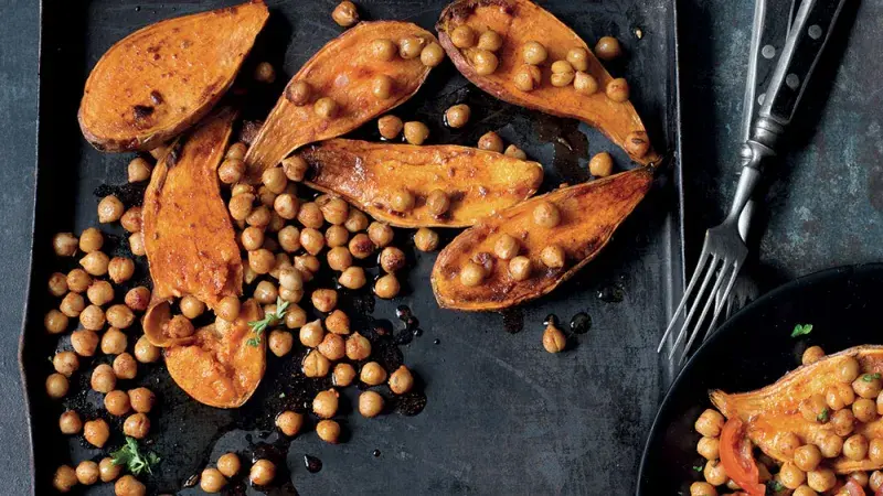 pečený lilek s cizrnou