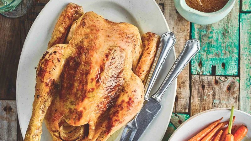 Pečené kuře s fenyklovo-rozmarýnovým máslem