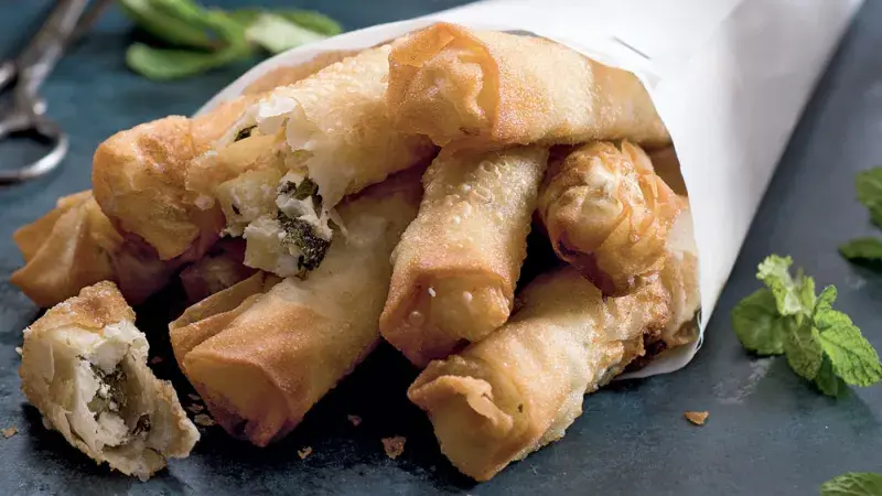 Křupavé prstíky s kozím sýrem a mátou