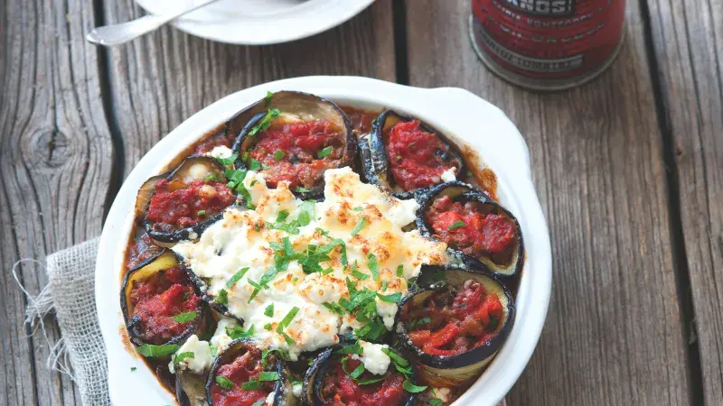 Zapečené lilkové závitky s masem 