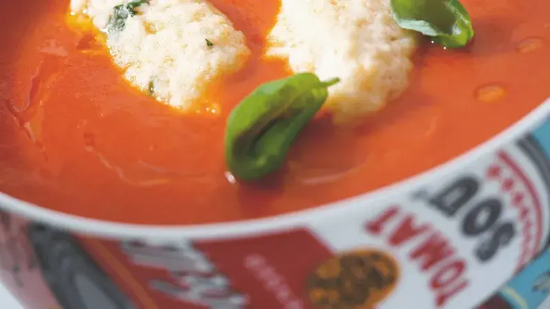 Rajská polévka s mrkví a písmenky