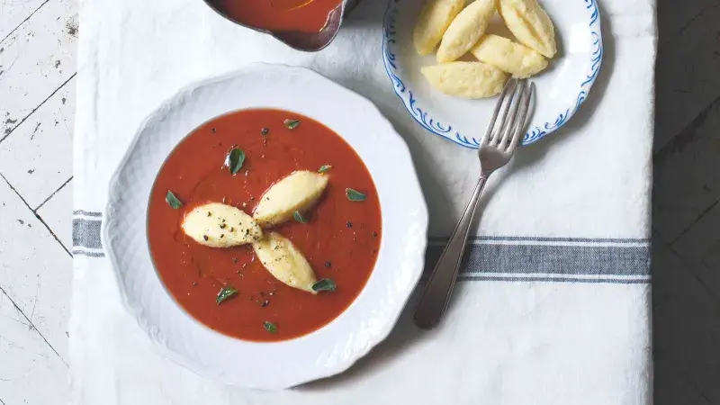 Rajská polévka s nočky