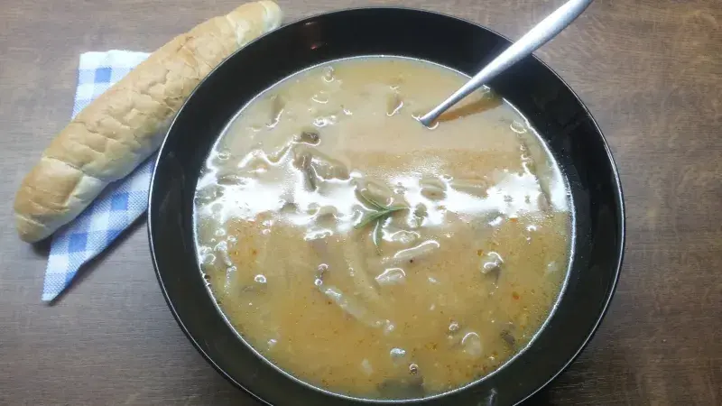 Dršťková polévka z hlívy