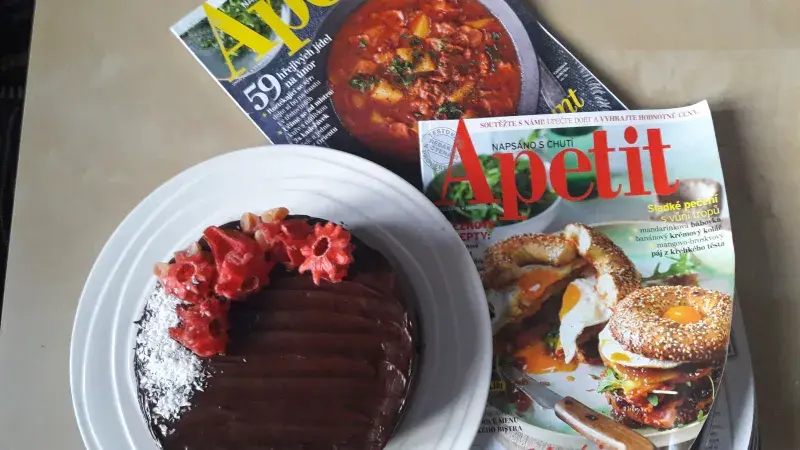 Čokoládový dort s ganache a šampaňským krémem