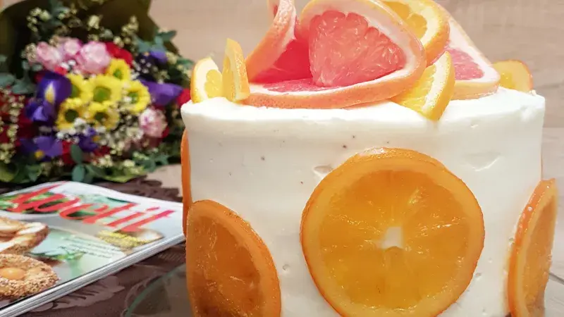 Čokoládový dort se dvěma druhy krému