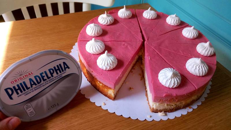 Vanilkový cheesecake s jahodovou pěnou