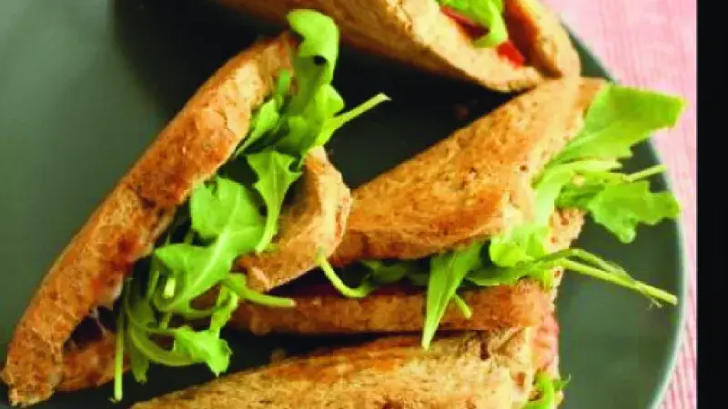 Tousty s chorizem a rukolou