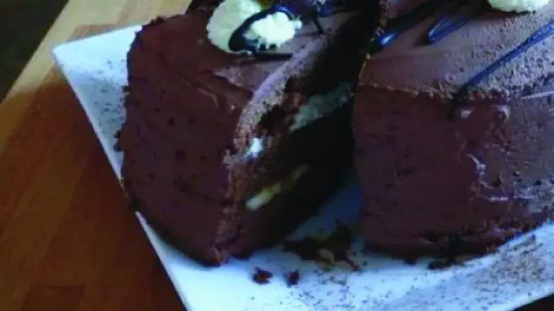 Čokoládový - banánovo - banánkový dort