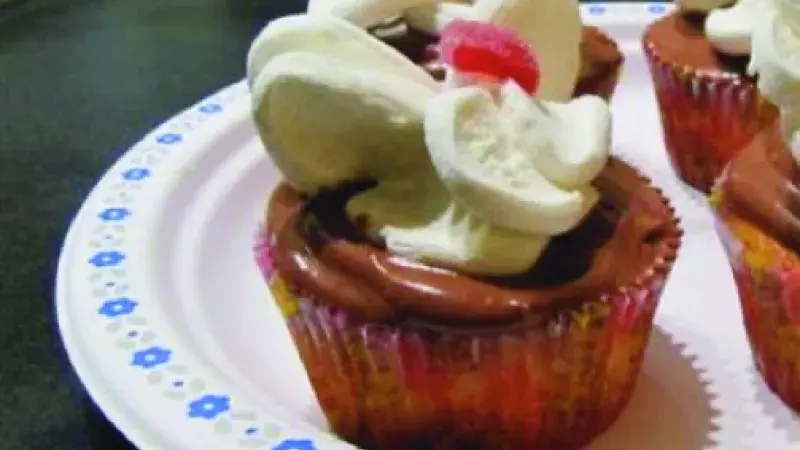 Cupcakes - Vanilla Buttermilk Cupcakes