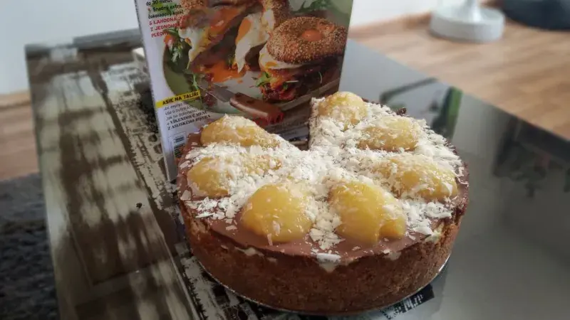 Muffinový dort s hruškovým krémem