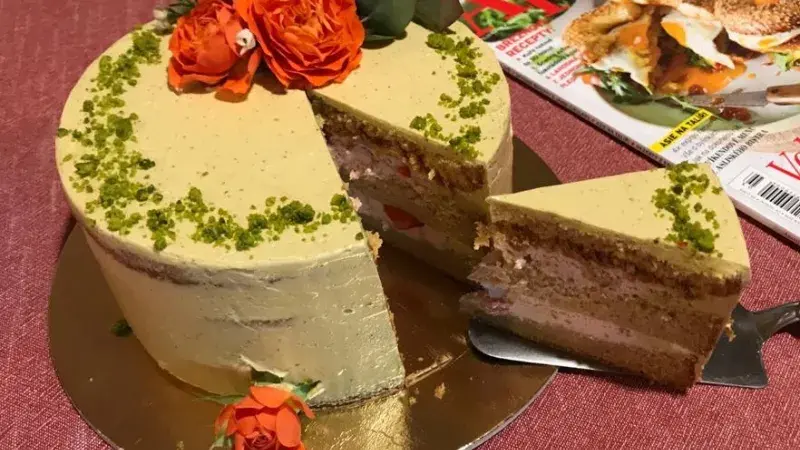 Pistáciový dort k 15. narozeninám Apetitu