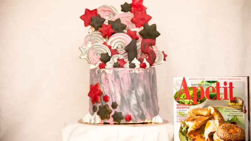 Slavnostní narozeninový dort