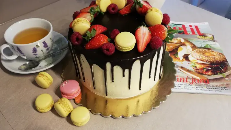 Svěží citronovo-vanilkový dort k 15.narozeninám Apetitu