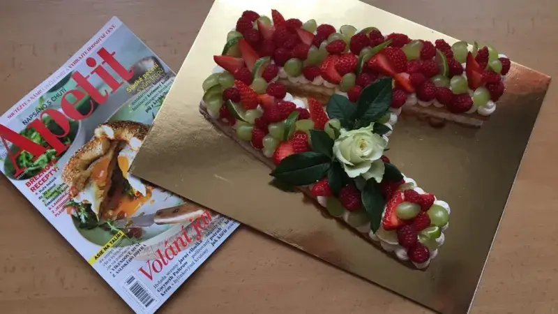 Narozeninový dort se třemi krémy