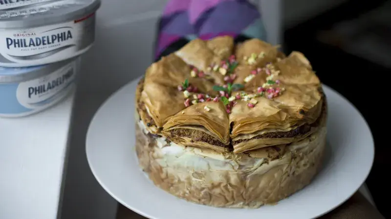 Baklava cheesecake