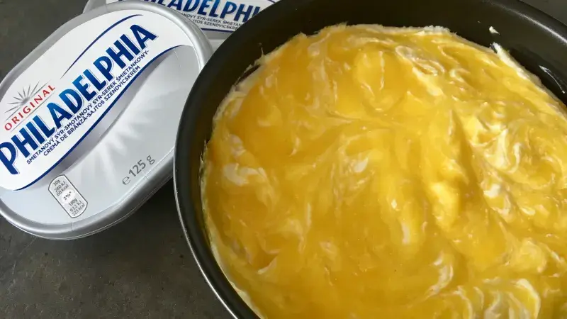 Mangový cheesecake s bílou čokoládou