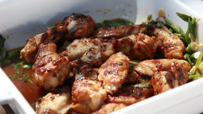 KUŘECÍ KŘÍDLA S TYMIÁNEM