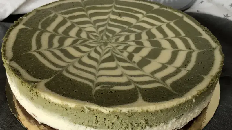 Matcha cheesecake (KitKat edition)