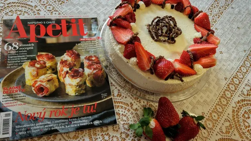 Šlehačkový dort s ovocem