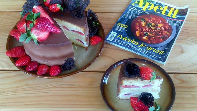 Jahodové pohlazení k 15. narozeninám časopisu Apetit