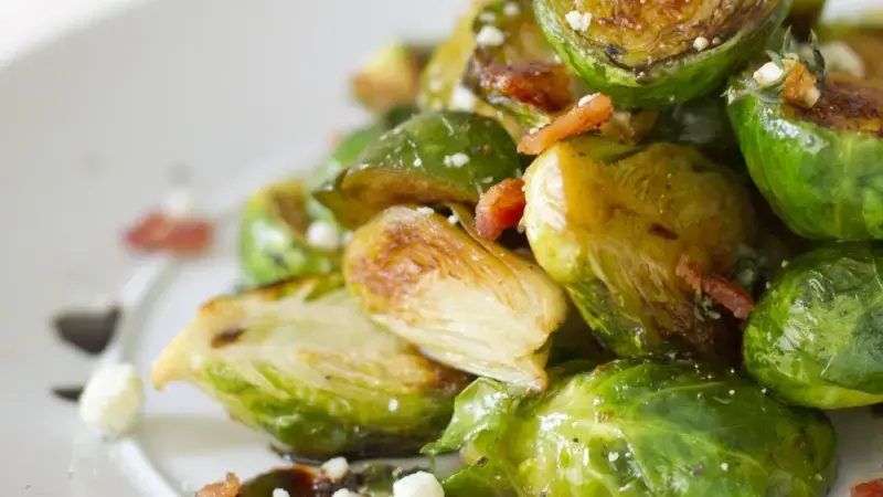 Restovaná růžičková kapusta