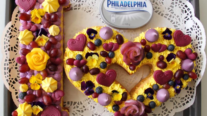 Letter cheesecake