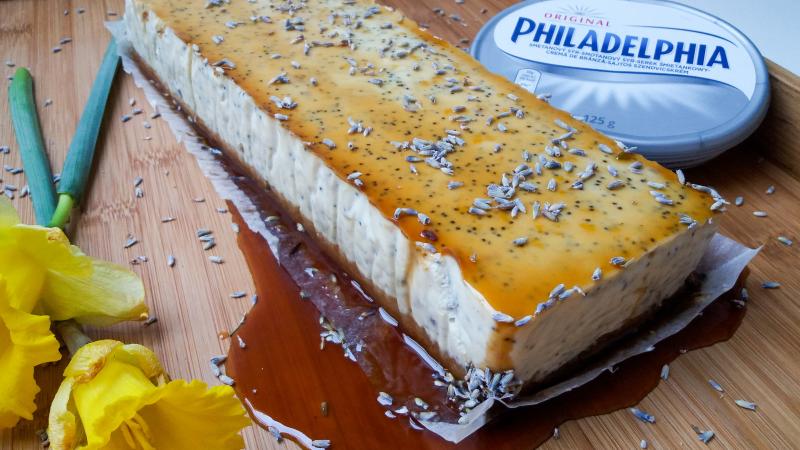 Makovo-citrónový cheesecake s levandulí