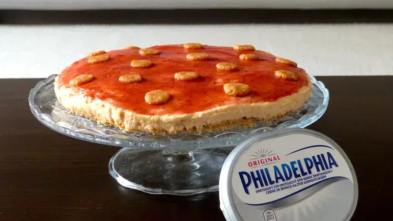 Cheesecake á la peanut butter and jelly sandwich