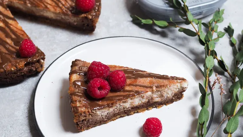 Dvojvrstvový čoko-kokosový cheesecake